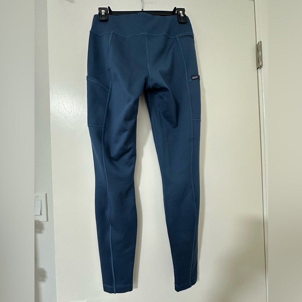 Patagonia Women's Navy Leggings slim fit